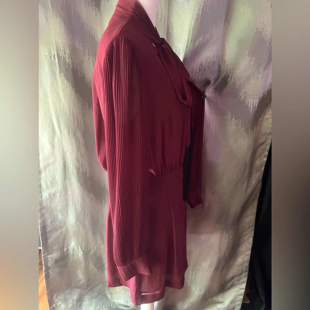 Michael Kors Beautiful burgundy color jumpsuit with cute design. Very cute S10 - Picture 12 of 14